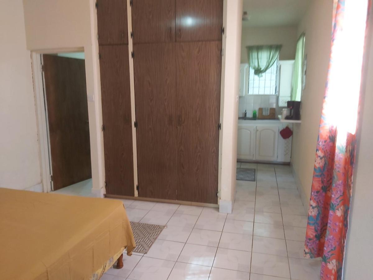 Ocean View Apartments 布里奇敦 外观 照片