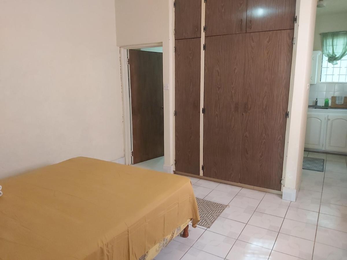 Ocean View Apartments 布里奇敦 外观 照片