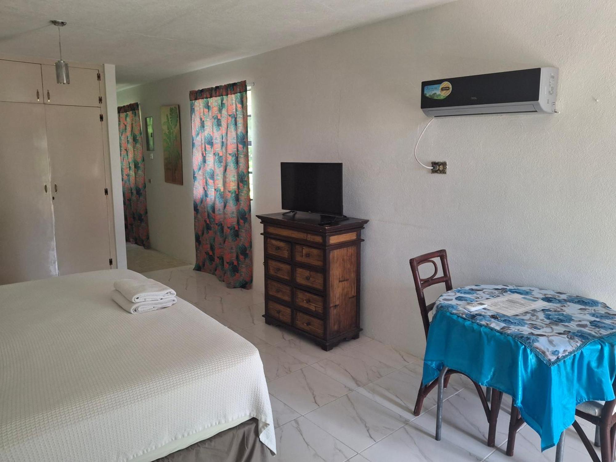 Ocean View Apartments 布里奇敦 外观 照片